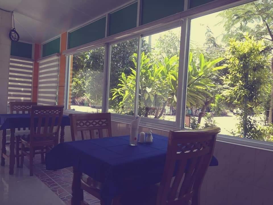 Maykha Hotel Mandalay Bagian luar foto