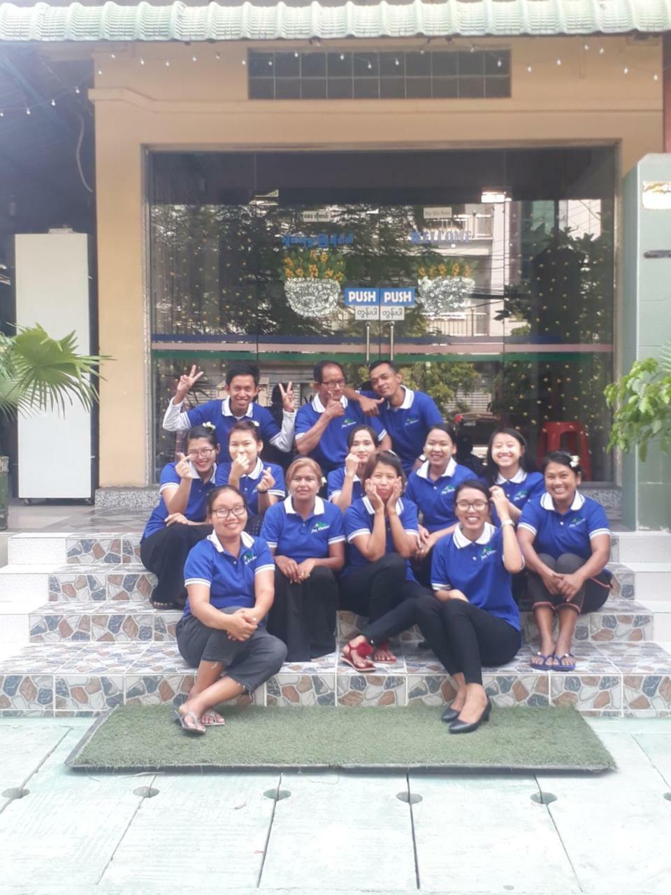 Maykha Hotel Mandalay Bagian luar foto